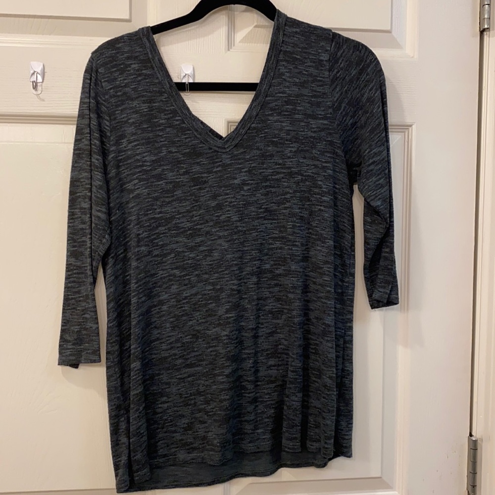 3/4 sleeve shirt